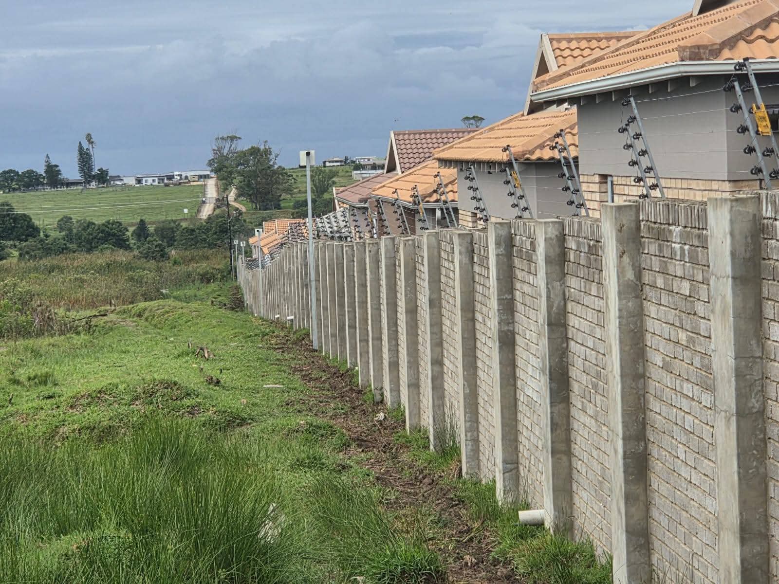 Residential estate CCTV and electric fence perimeter